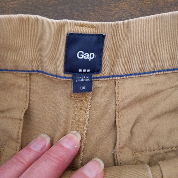 GAP khaki shorts size 30 - Picture 5 of 5